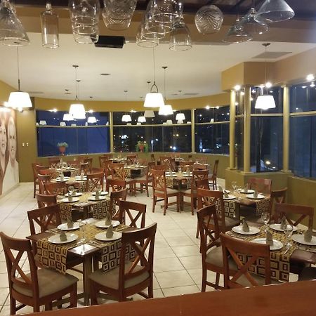 Hotel El Brujo La Merced Trujillo Ngoại thất bức ảnh
