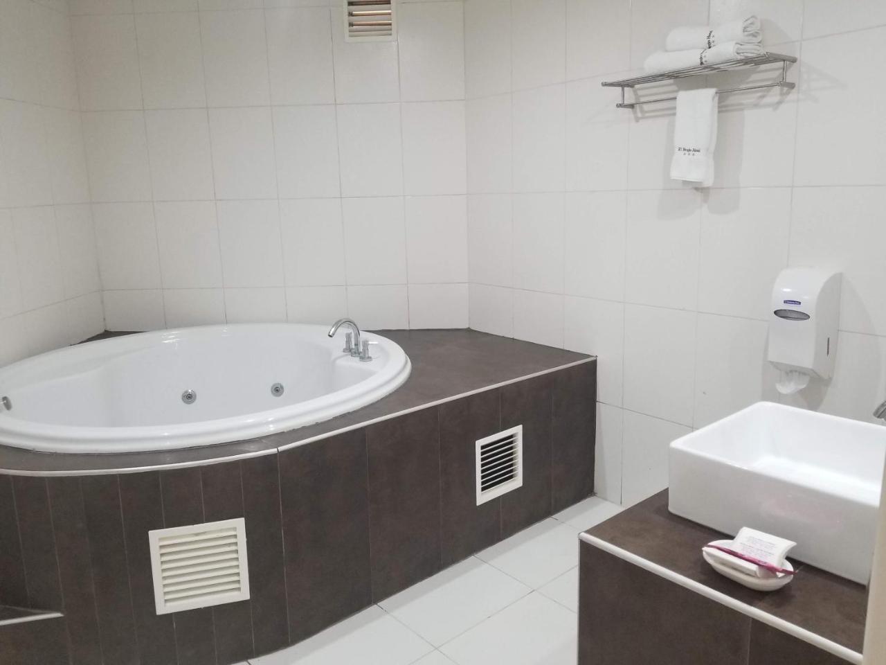Hotel El Brujo La Merced Trujillo Ngoại thất bức ảnh
